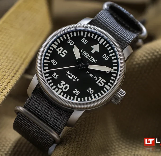 Combat B67 Day Date