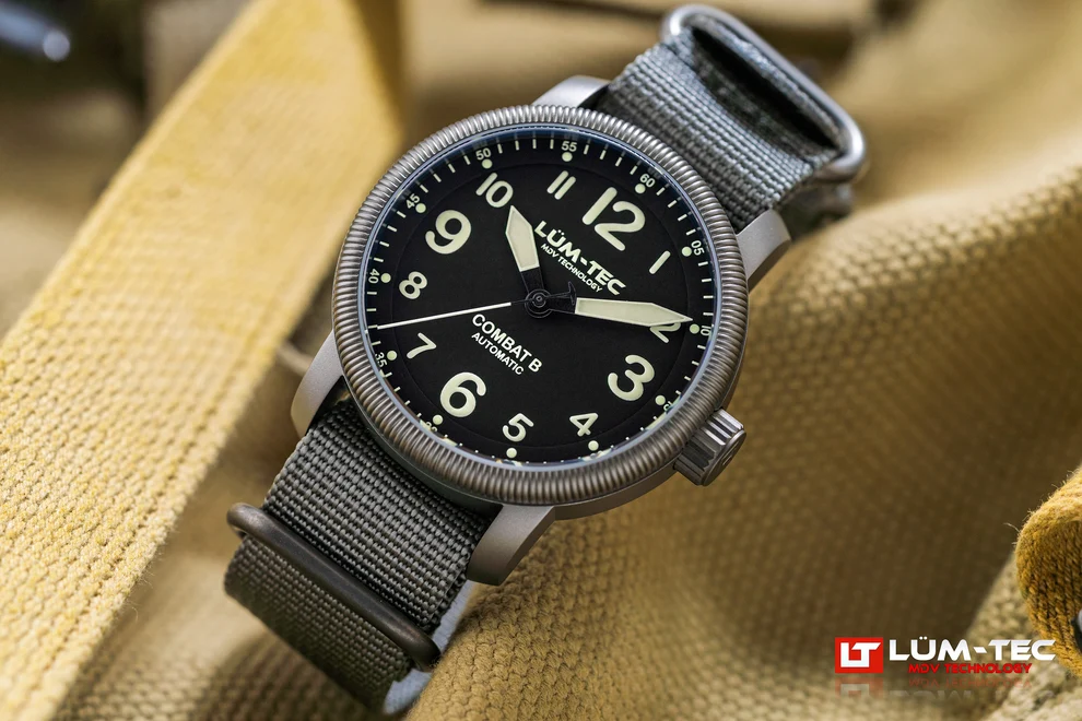 Combat B69 Automatic