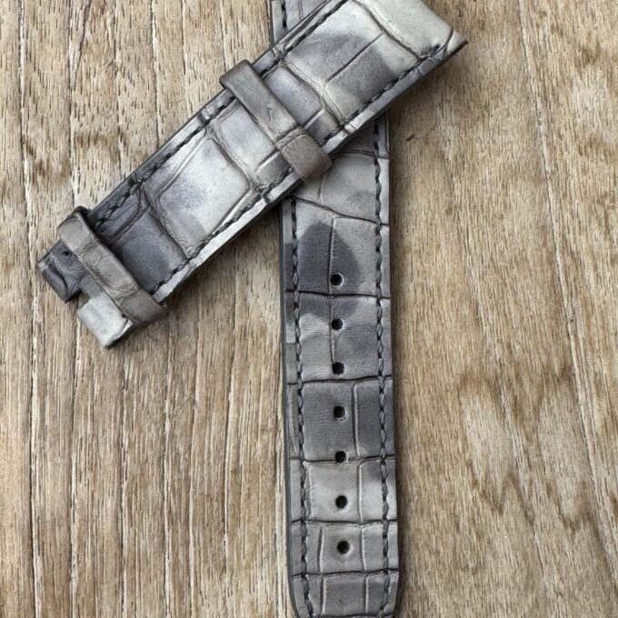 H.MOSER&CIE Croc STRAP 20mm